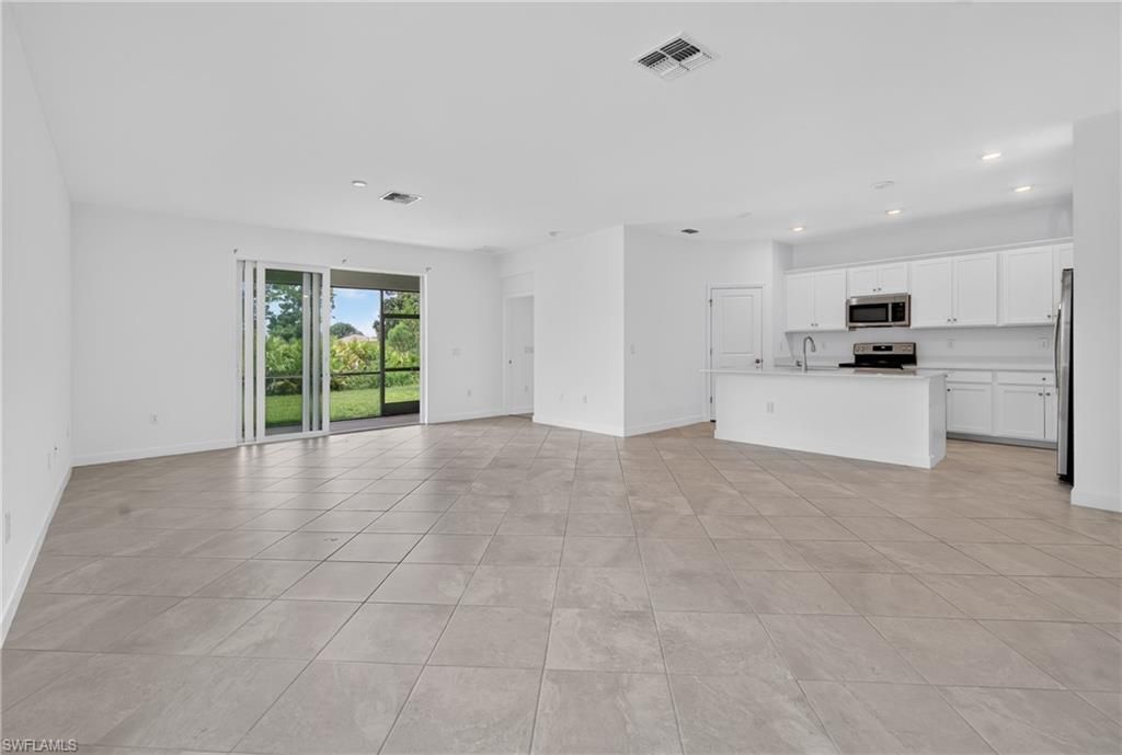 9156 Leatherwood Loop , Lehigh Acres, FL 33936 Photo