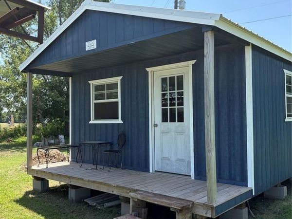 101 4th Street, Maysville, OK 73057