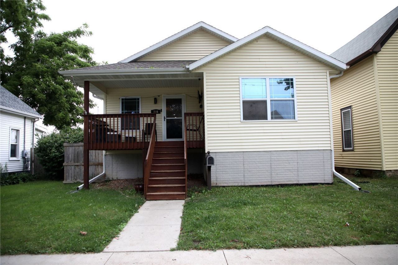 728 2nd Avenue Sw, Cedar Rapids, IA 52404 Main Photo