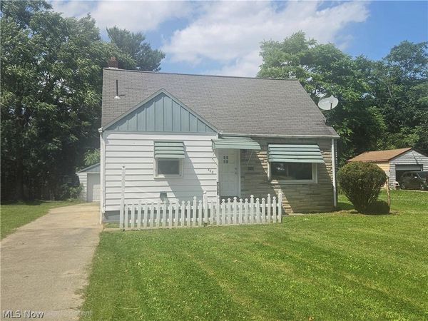568 E Lucius Avenue , Youngstown, OH 44502