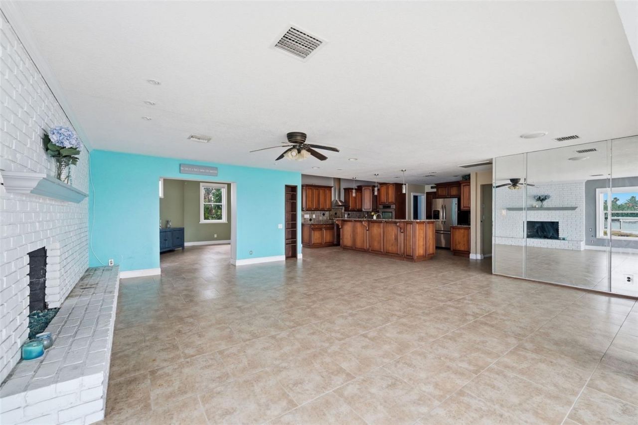 16115 4th Street E, Redington Beach, FL 33708 Photo