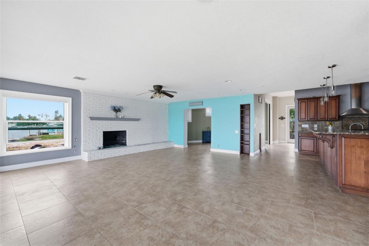 16115 4th Street E, Redington Beach, FL 33708 Photo
