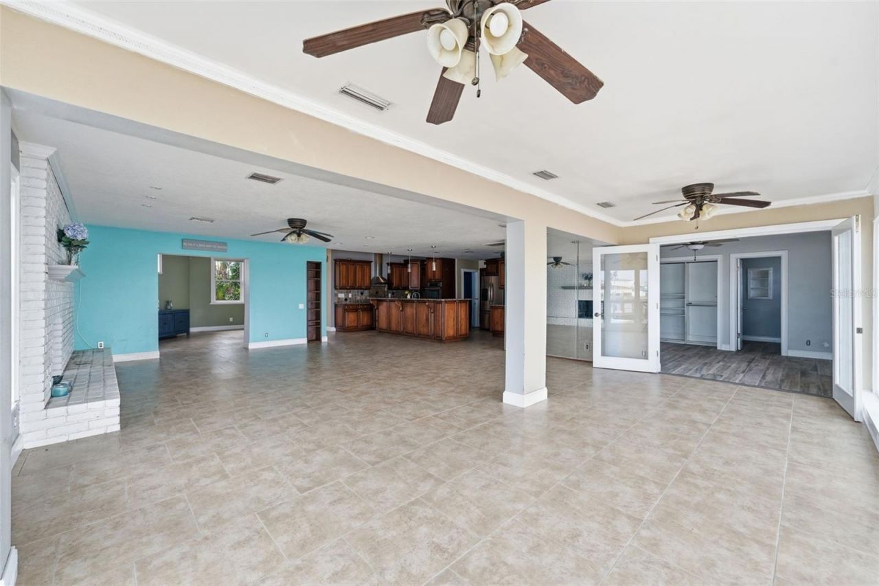 16115 4th Street E, Redington Beach, FL 33708 Photo