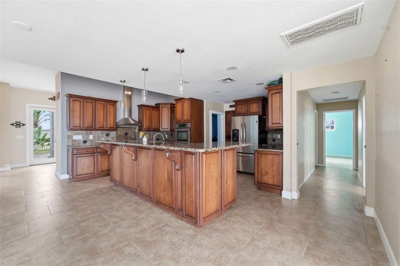 16115 4th Street E, Redington Beach, FL 33708 Photo