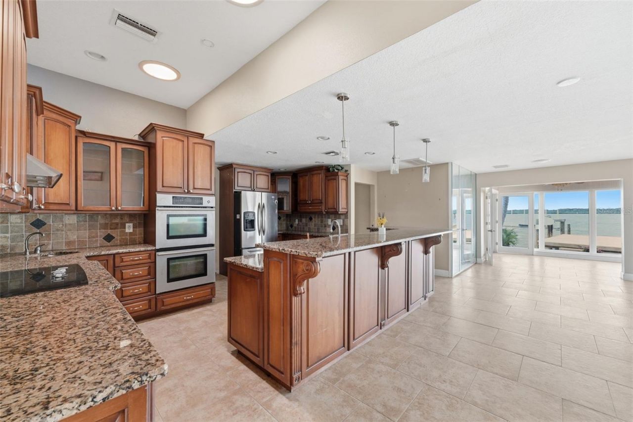16115 4th Street E, Redington Beach, FL 33708 Photo