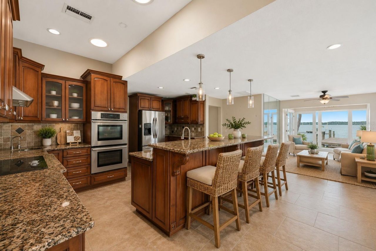 16115 4th Street E, Redington Beach, FL 33708 Photo