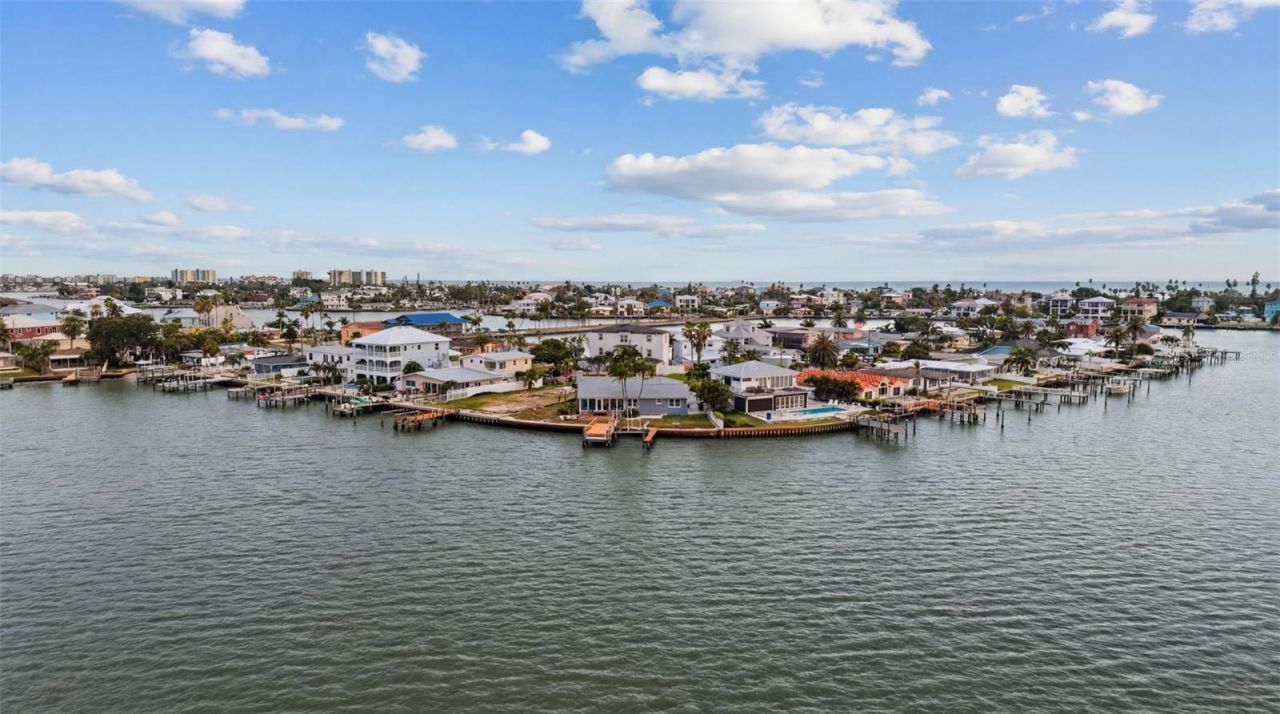 16115 4th Street E, Redington Beach, FL 33708 Photo