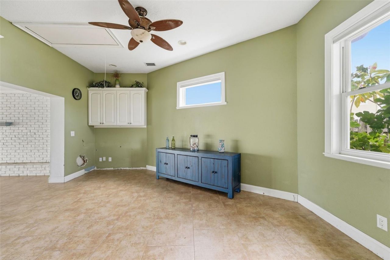 16115 4th Street E, Redington Beach, FL 33708 Photo