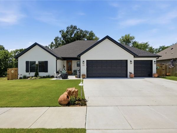 169 N Antelope Avenue, Farmington, AR 72730