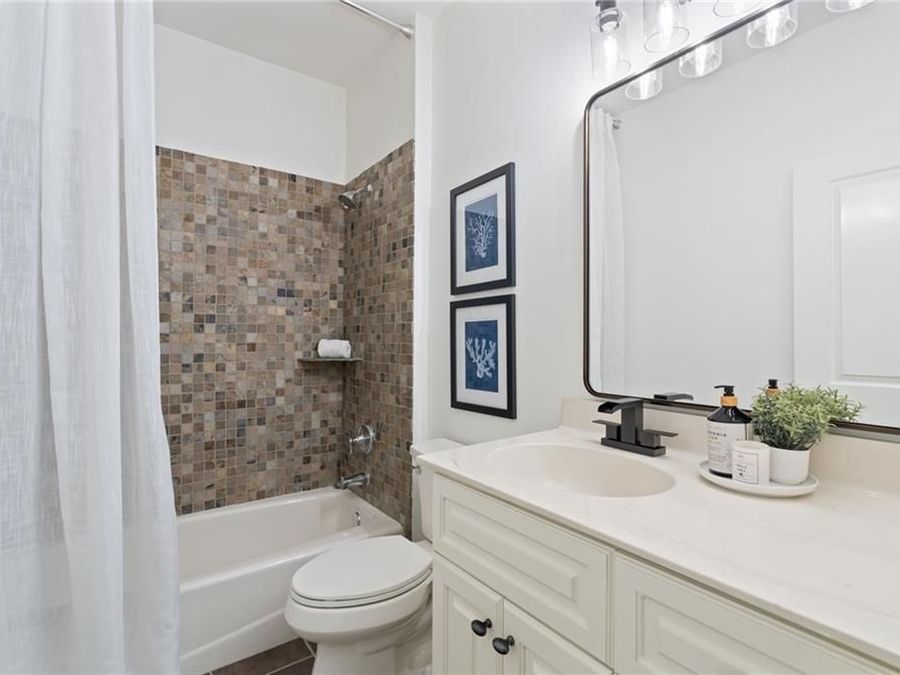 Property Image 81
