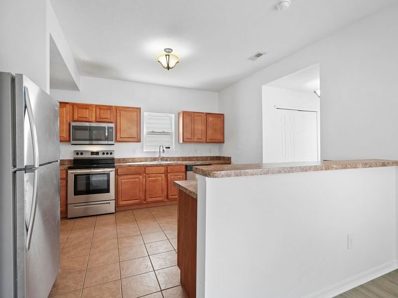 4035 Redroyal Avenue , Columbus, OH 43230 Photo 14