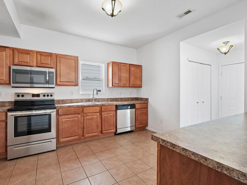 4035 Redroyal Avenue , Columbus, OH 43230 Photo 15