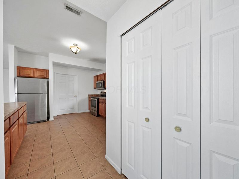 4035 Redroyal Avenue , Columbus, OH 43230 Photo 20
