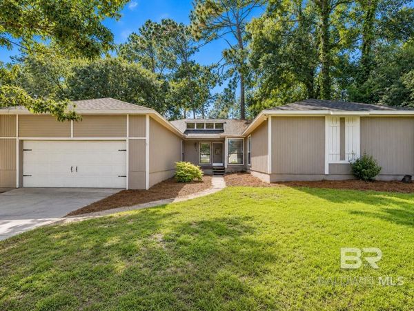 108 Buena Vista Drive, Daphne, AL 36526