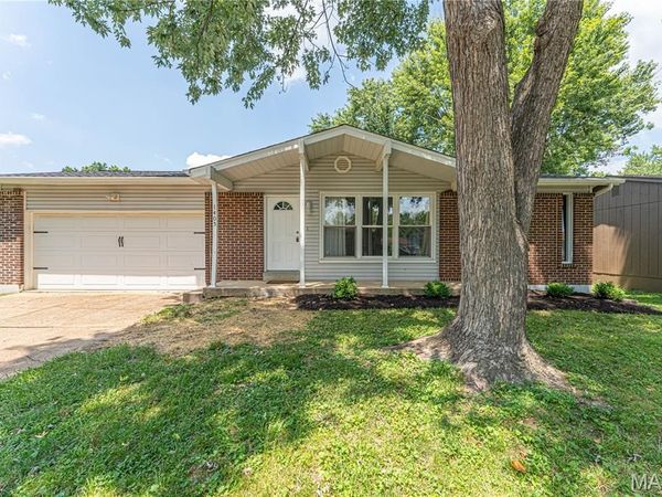 1405 Birch Drive, Pacific, MO 63069