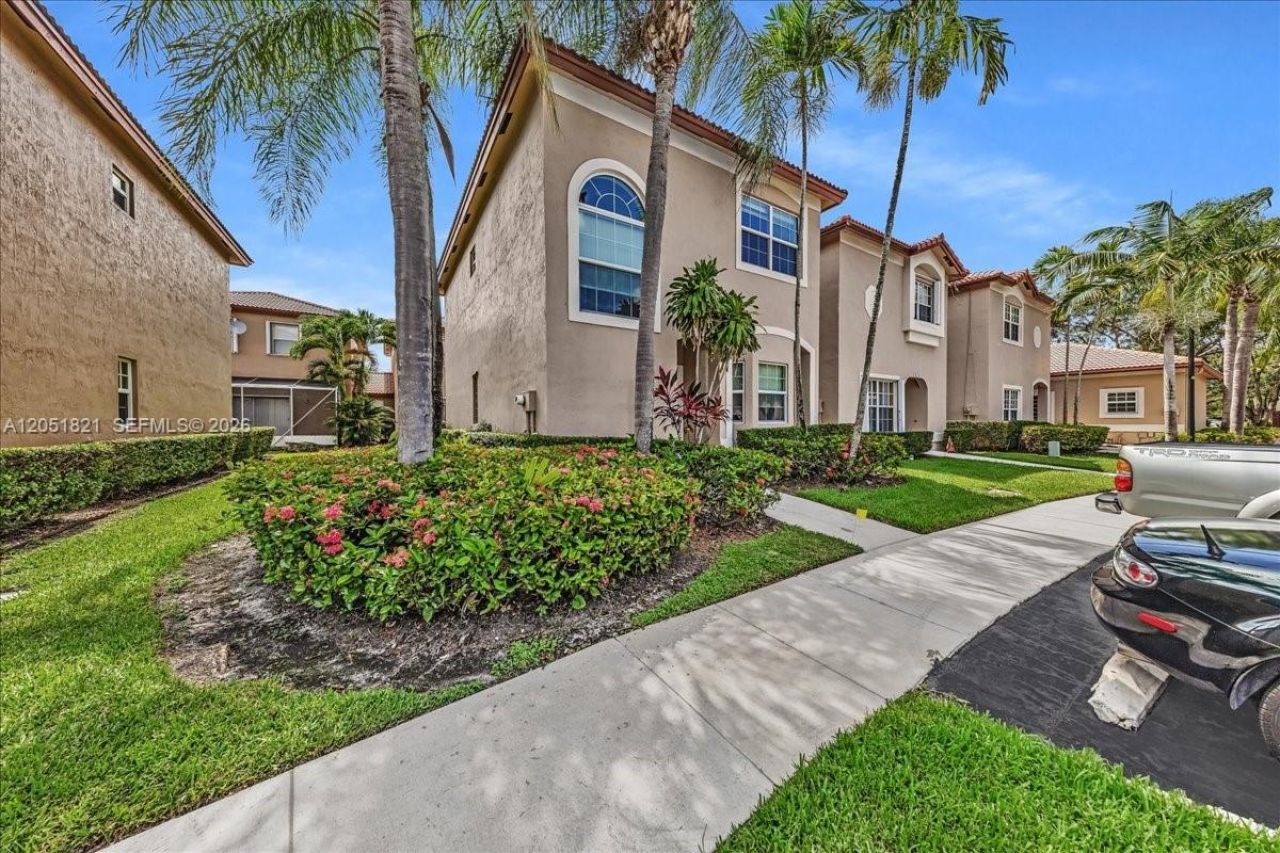 16138 Emerald Cove Rd, Weston, FL 33331 Photo