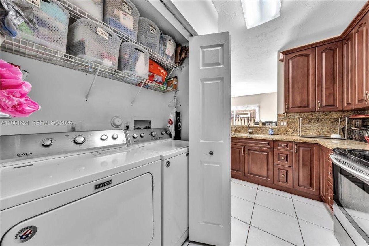 16138 Emerald Cove Rd, Weston, FL 33331 Photo