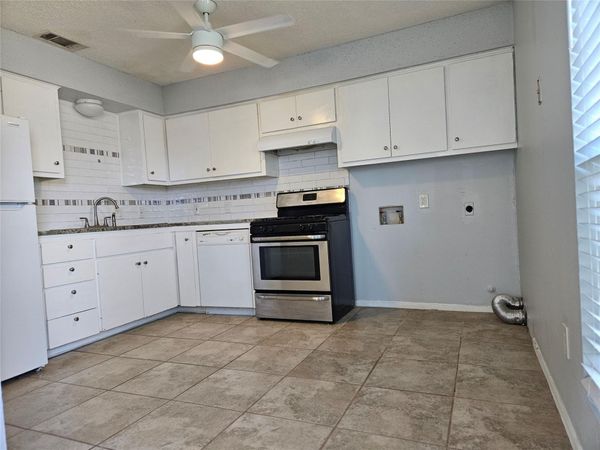 105 E Boyce ST, Unit A, Manor, TX 78653