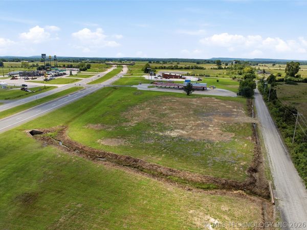 622 S Highway 2 , Warner, OK 74469