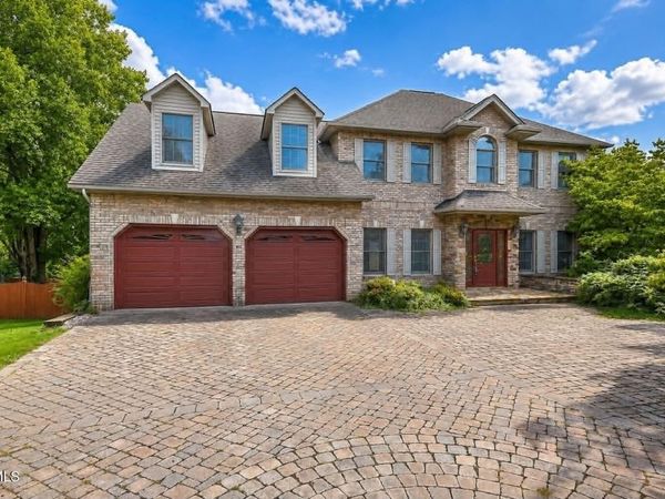 121 Quail Heights Court, Kingsport, TN 37663