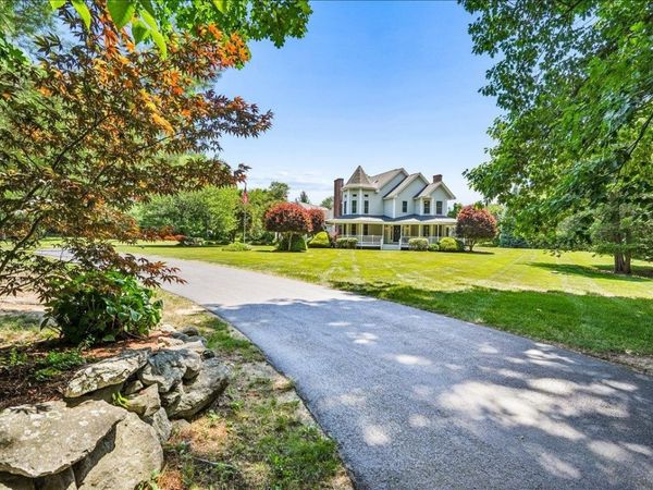 7 King James Drive, Londonderry, NH 03053