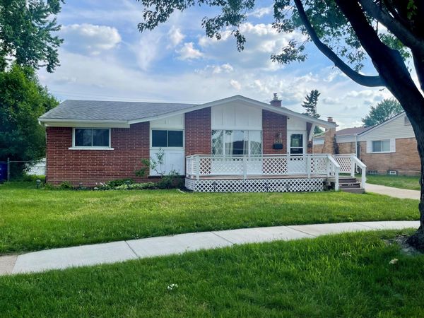 34729 Somerset Avenue, Westland, MI 48186