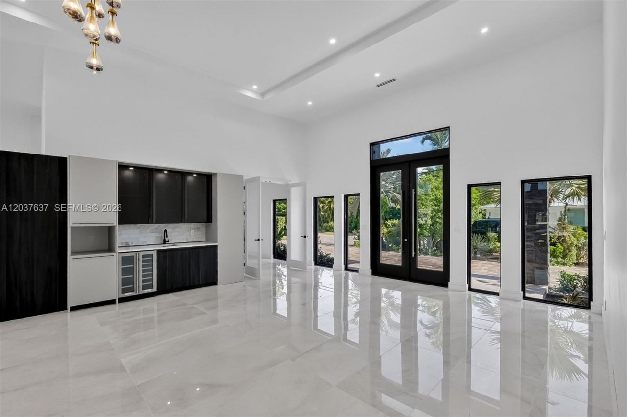 2832 NE 24th Ct , Fort Lauderdale, FL 33305 Photo