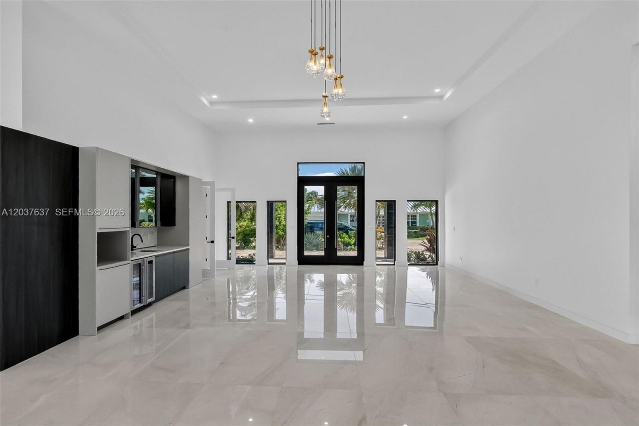 2832 NE 24th Ct , Fort Lauderdale, FL 33305 Photo