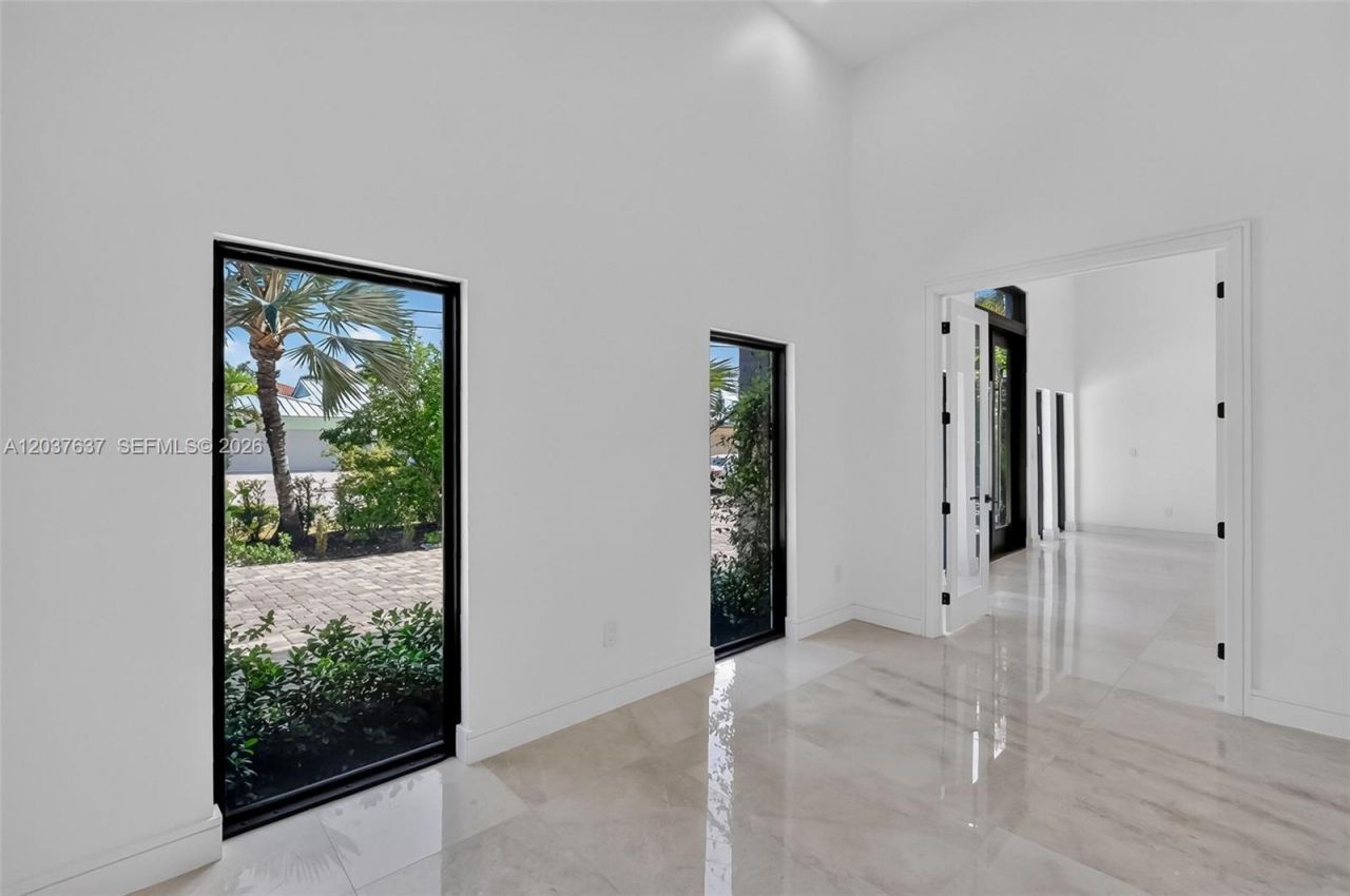 2832 NE 24th Ct , Fort Lauderdale, FL 33305 Photo
