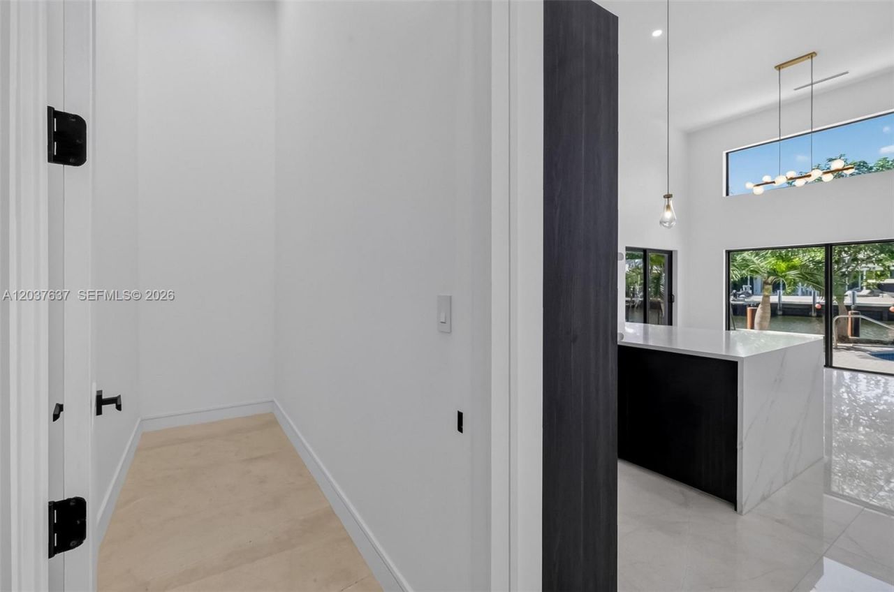 2832 NE 24th Ct , Fort Lauderdale, FL 33305 Photo