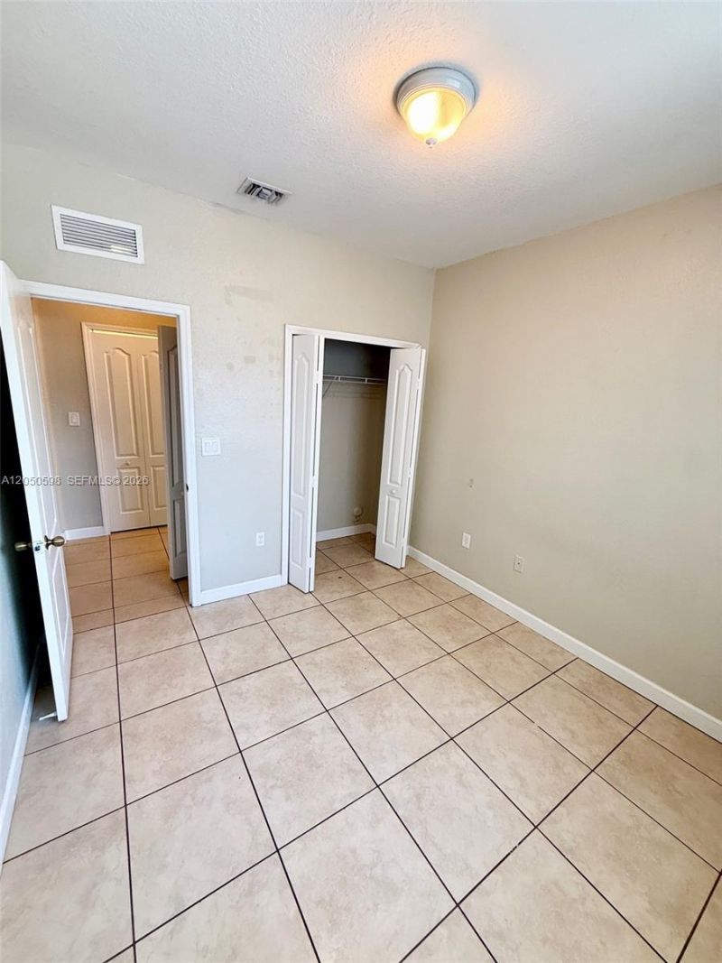 1652 SE 28th St, Unit 202, Homestead, FL 33035 Photo
