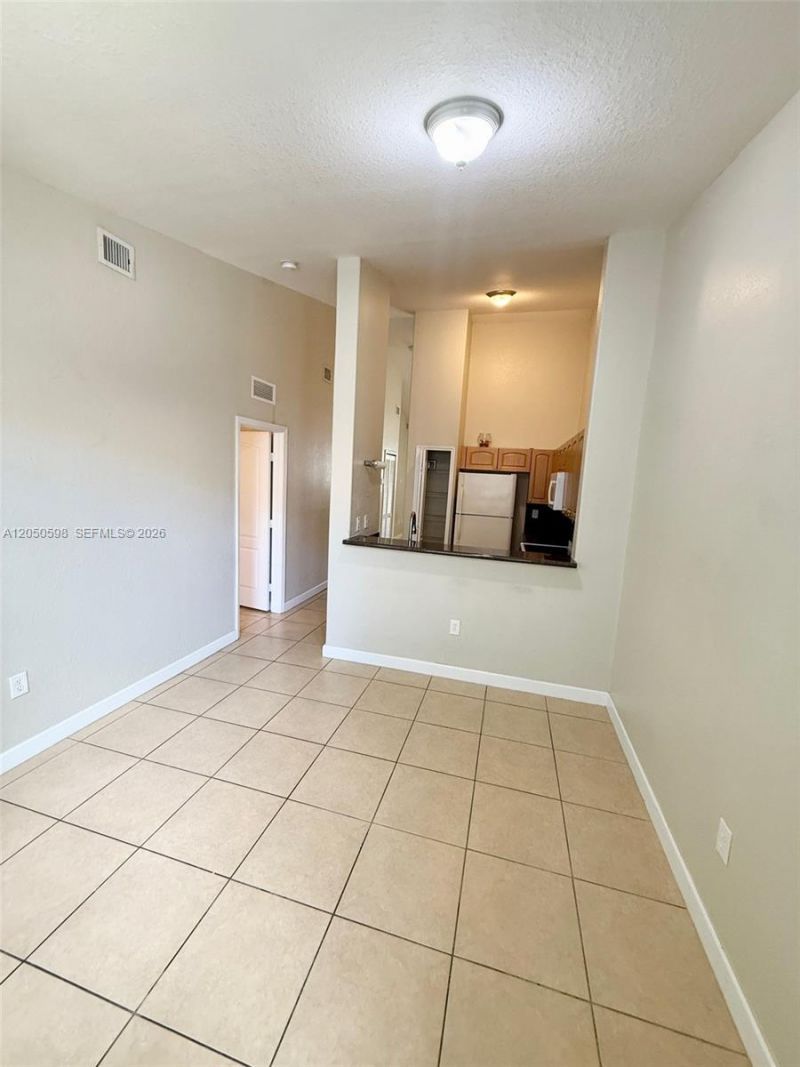1652 SE 28th St, Unit 202, Homestead, FL 33035 Photo