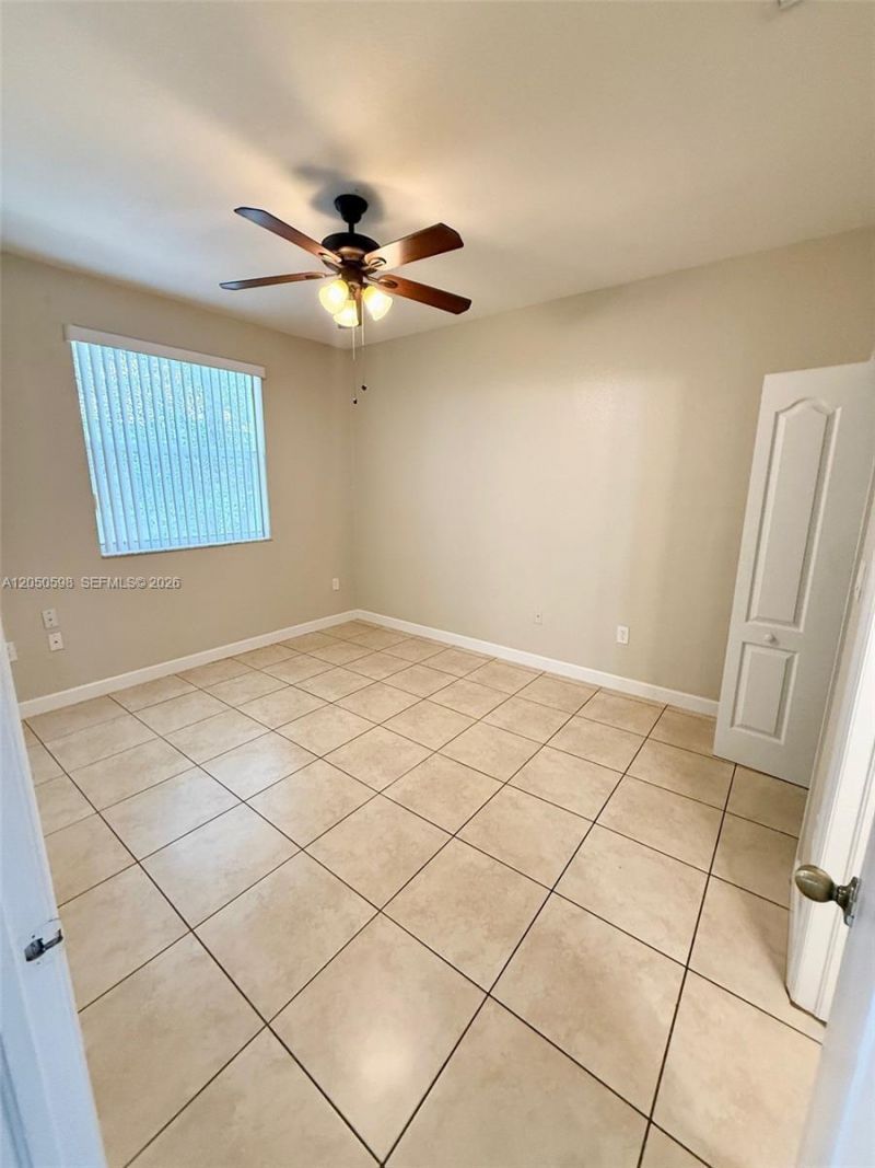 1652 SE 28th St, Unit 202, Homestead, FL 33035 Photo