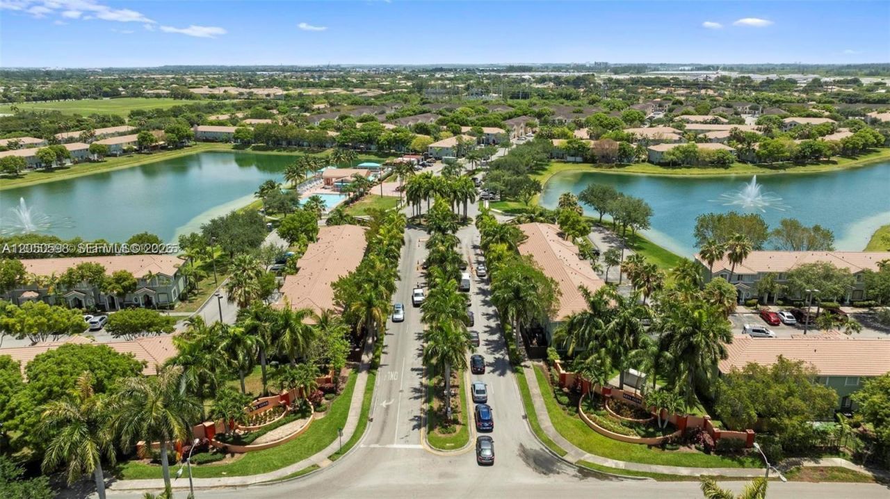 1652 SE 28th St, Unit 202, Homestead, FL 33035 Photo