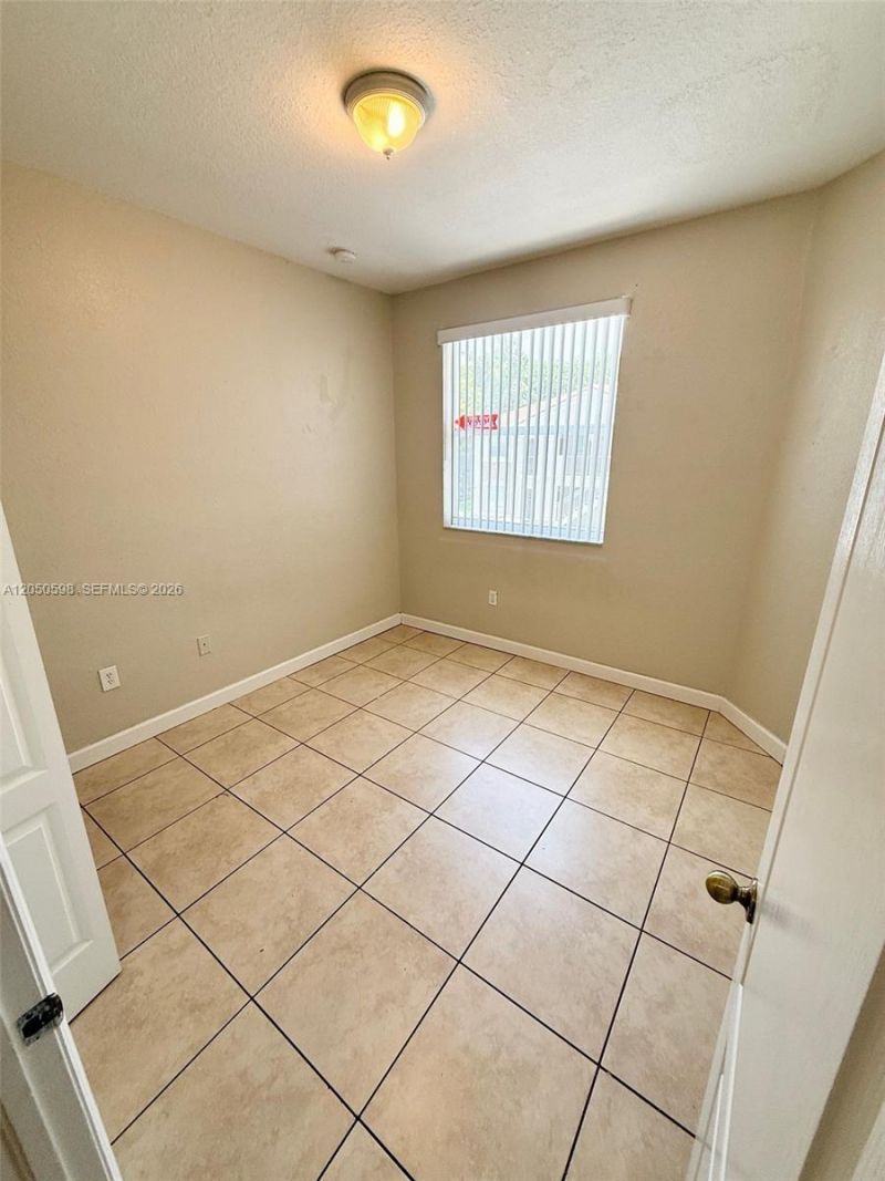 1652 SE 28th St, Unit 202, Homestead, FL 33035 Photo