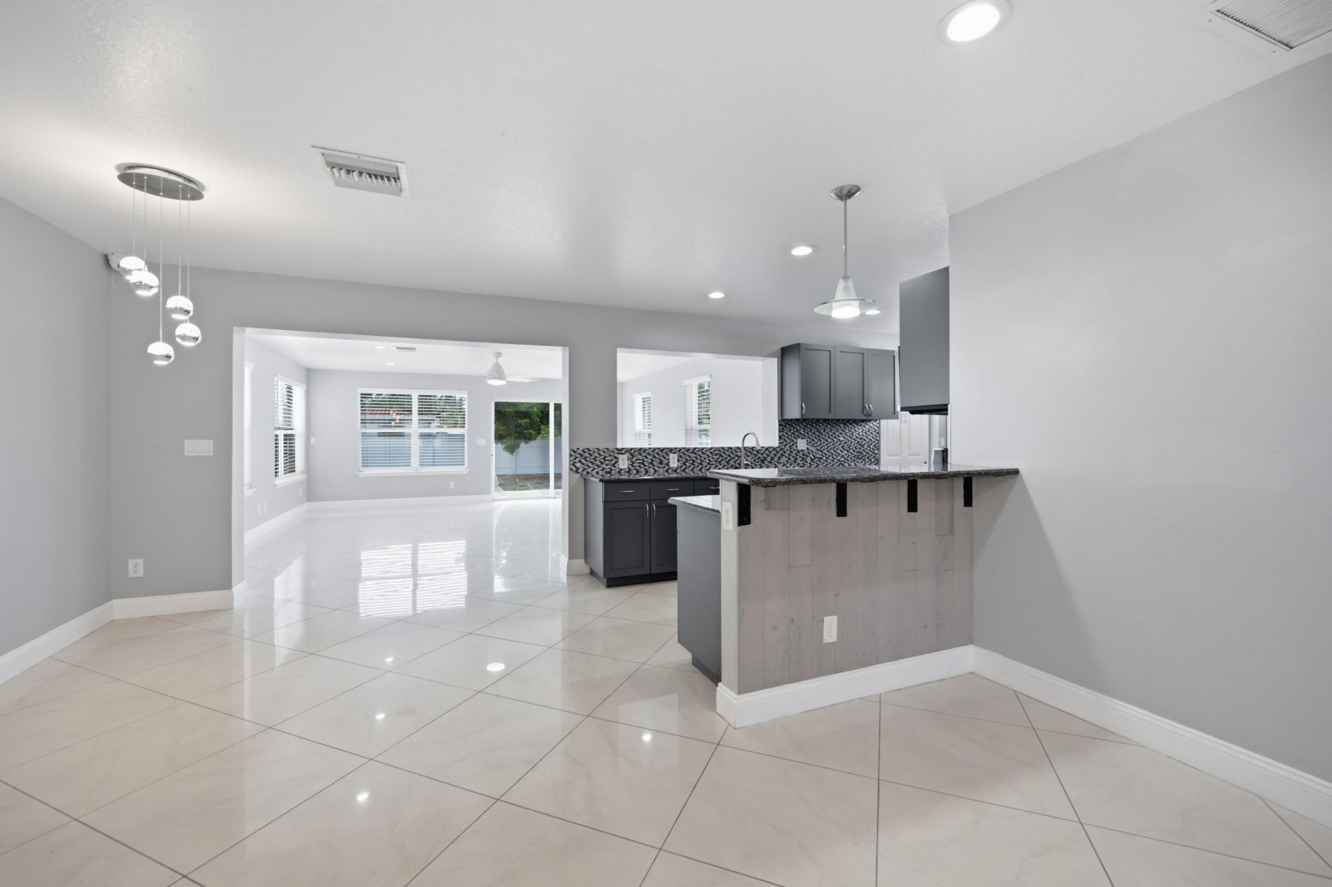 434 Australian Circle, Lake Park, FL 33403 Photo
