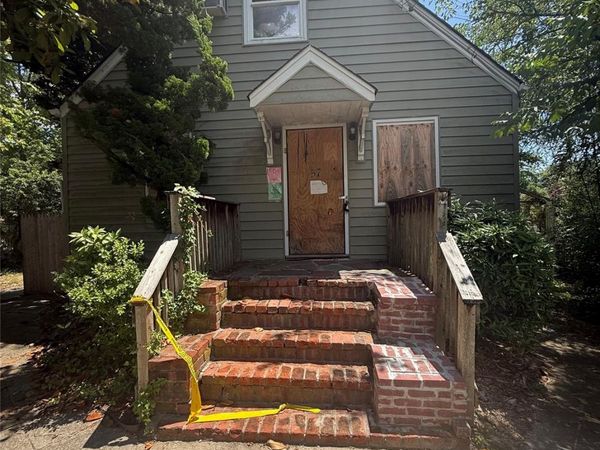 57 Clinton Avenue , Patchogue, NY 11772