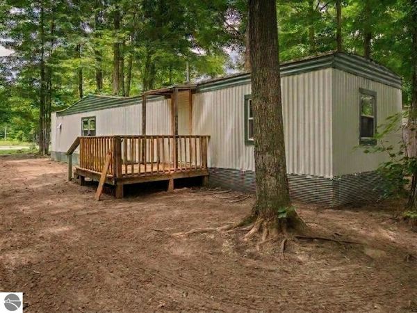 4519 Mobile Trail E, Traverse City, MI 49685
