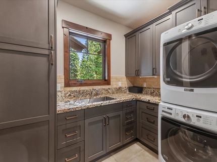 10660 Talus Court, Truckee, CA 96161 Photo