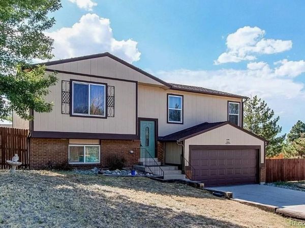 911 Park View , Castle Rock, CO 80104