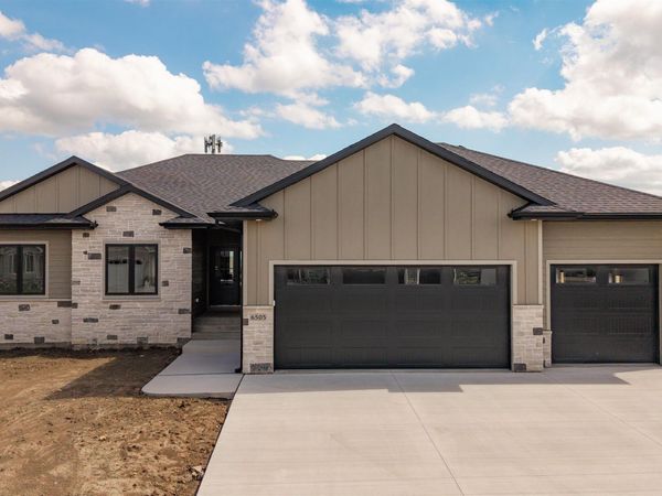 6505 E Fieldview St, Sioux Falls, SD 57110
