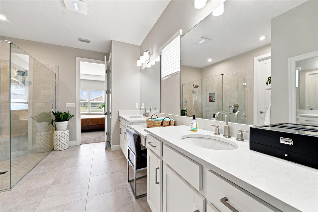 11115 Devonbridge Drive , Palmetto, FL 34221 Photo