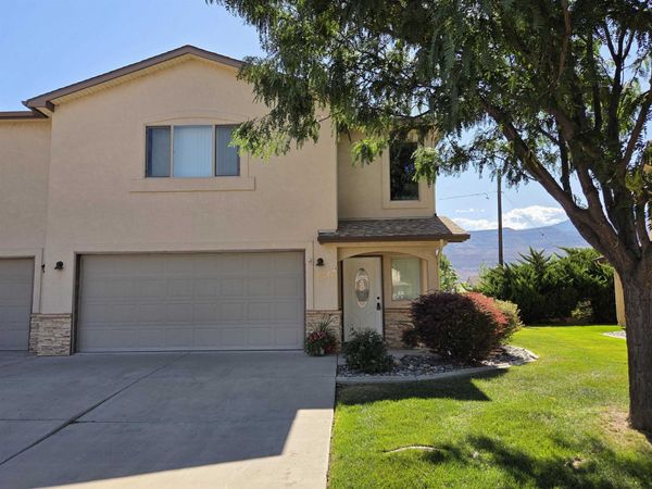 819 Montclair Drive , Palisade, CO 81526