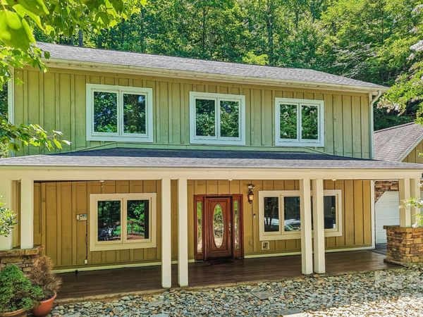 10 Cedar Drive, Mills River, NC 28759
