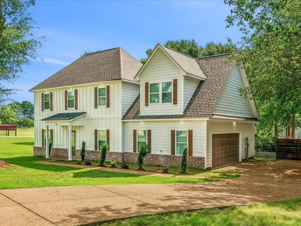 56 S SANGA RD, Cordova, TN 38018