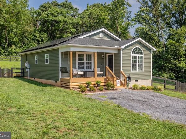 6127 MOORE AVENUE, MOUNT JACKSON, VA 22842