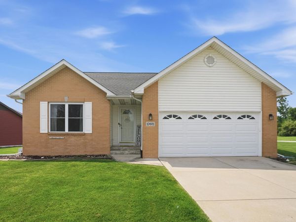 10691 W 116th Avenue , Cedar Lake, IN 46303