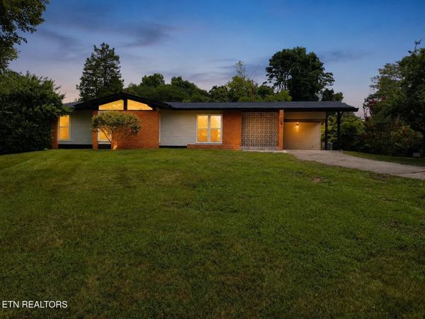 125 Liscom Drive, Maryville, TN 37804