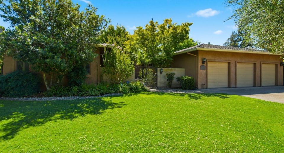 20078 Greenview Dr, Woodbridge, CA 95258 Photo