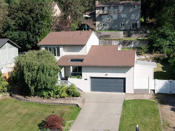 9522 N Loganberry Ct, Spokane, WA 99208